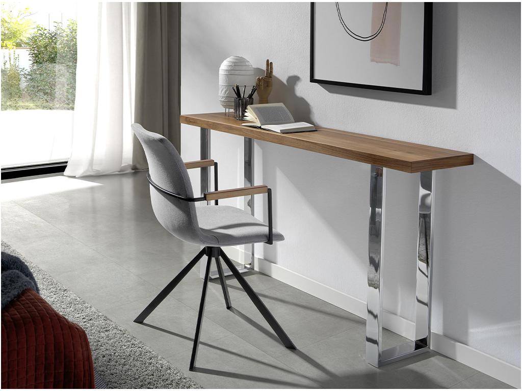 Chaise en tissu blanc